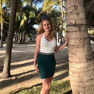 Meet your Posher, Alina